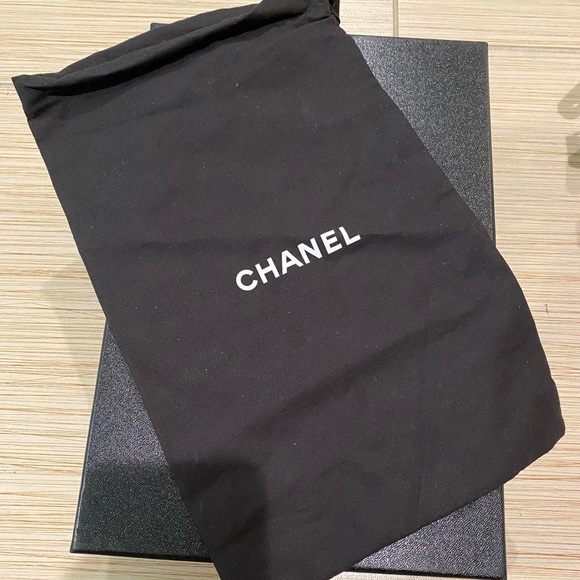 🆕 CHANEL Ivory CC Logo Quilted Wedge Dad Sandals Rare Gold Hardware - Picture 12 of 16